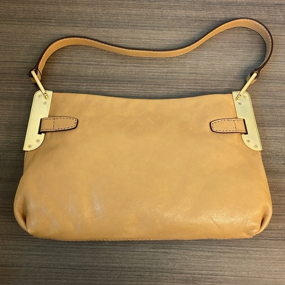 Michael Kors Tan Pebbled Leather Shoulder Bag & Dust Bag - Picture 4 of 7